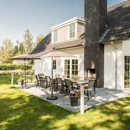 Ferienhaus Fuer 10 Personen In Baarle-nassau, Nordbrabant Сasa de vacaciones *